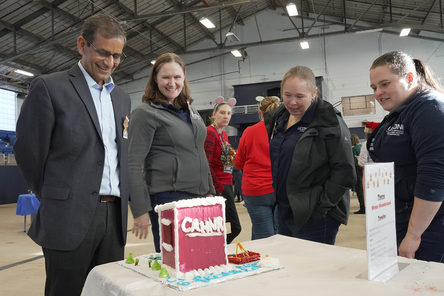 CAHNR Gingerbread contest